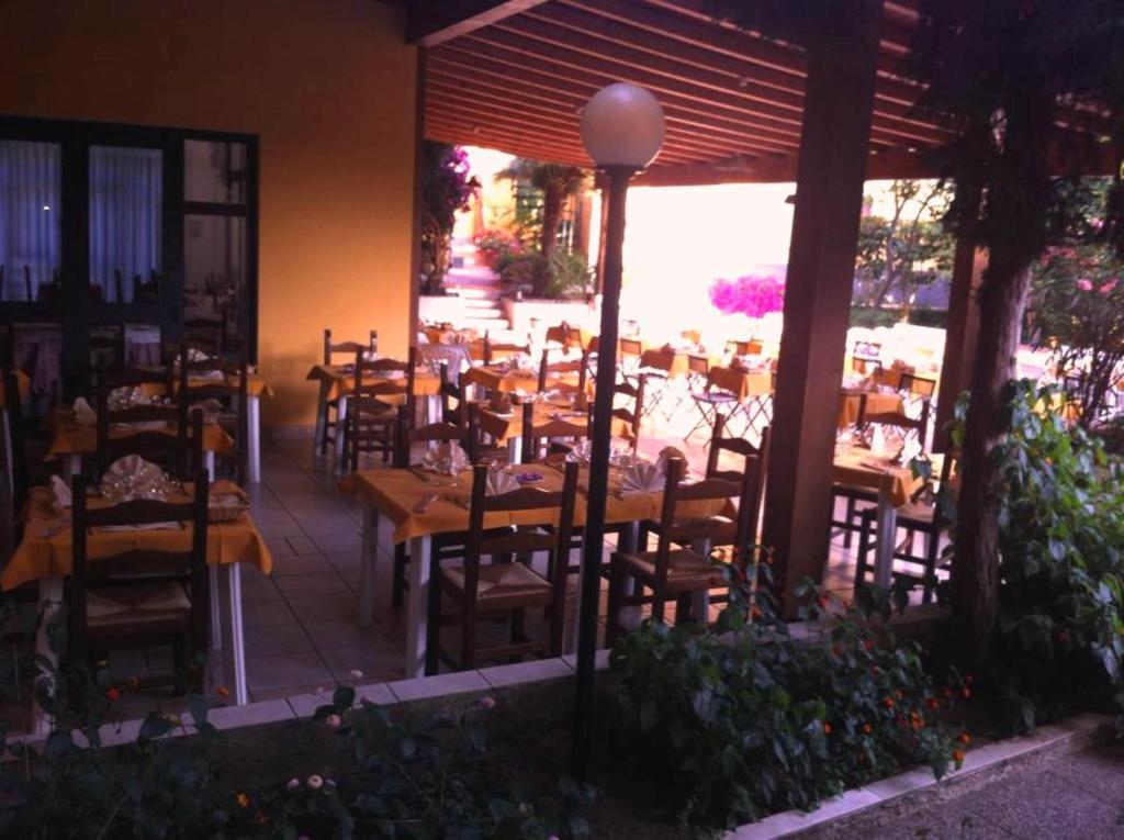 Hotel La Conchiglia มาร์ชานา มารีนา ภายนอก รูปภาพ